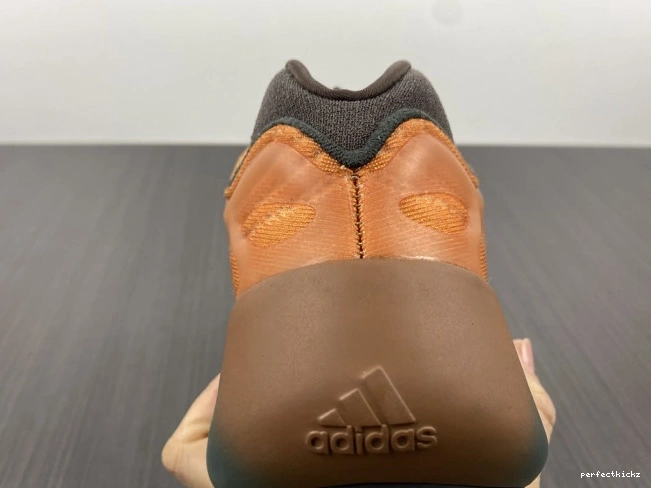 Yeezy Adidas V3 700 GY4109 Boost Copfade 0716